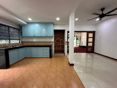 Ampang Taman Sri Ukay - 2 storey Bungalow huge Land - Next MRR2
