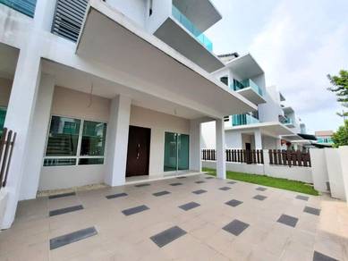 1080 Residence Puncak Saujana Kajang 3-Storey Semi-D Villa (Dove)