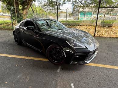 Toyota GR86 2.4 Coupe Cam 4.5B P/shift LED 6G