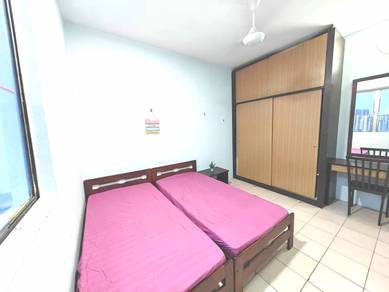 USJ 1 Female Master Room Casa Subang Near Mydin Damen Segi BRT