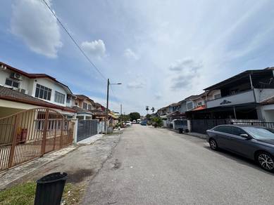 End Lot 2sty Terrace Taman Bunga Raya, Jalan Raja Nong Klang