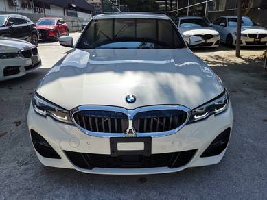 BMW 320i 2.0 M Sport Sedan Black Interior