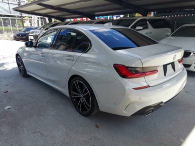 BMW 320i 2.0 M Sport Sedan Black Interior