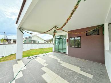 Rumah Teres Kuala Krai Belakang Pantai Timur
