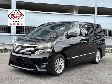 Toyota VELLFIRE 2.4 Z Sunroof PLATINUM