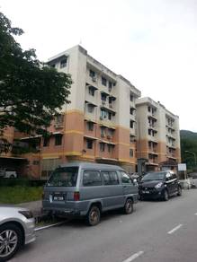 Desa Ara Apartment 5-Storey W/Lift 3-rooms 700sf Renovated 1-Carpark