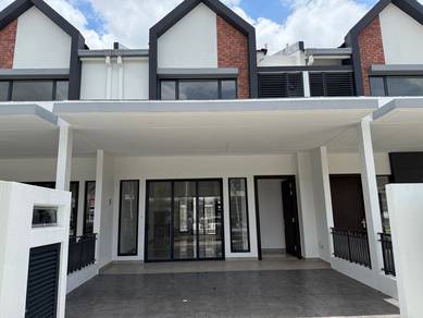 2sty IIHAM RESIDENCE 2 Seksyen U16 Shah Alam [ BRAND NEW CONDITION ]