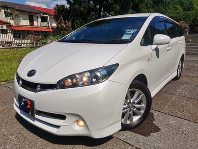 Toyota WISH ZGE20 1.8 (PADDLE SHIFT)