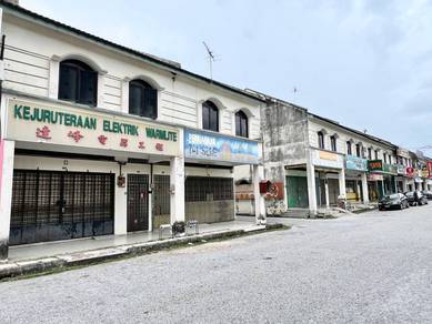 Bercham Facing Main Road First Floor Shop For Rent