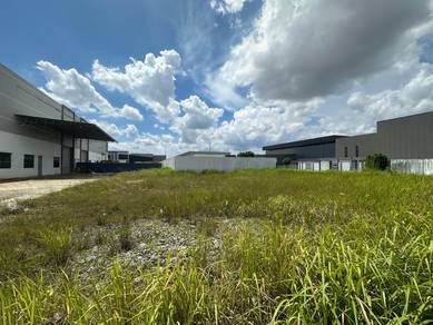 Senai Factory For Rent 6000sqft cluster and Semi D