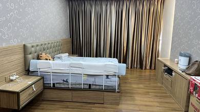 Central Park Condo (nice unit) - Greenlane