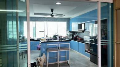 Central Park Condo (nice unit) - Greenlane