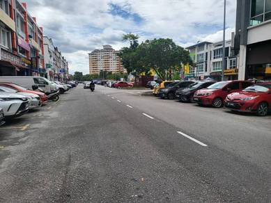 Busy Traffic Upper Floor Shop Lot @ Bandar Seri Putra Bangi For Rent