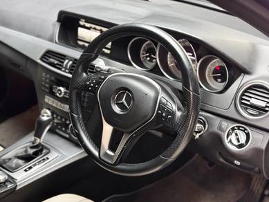 Mercedes Benz C250 1.8 CGI Avantgarde BluEFCY