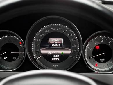 Mercedes Benz C250 1.8 CGI Avantgarde BluEFCY