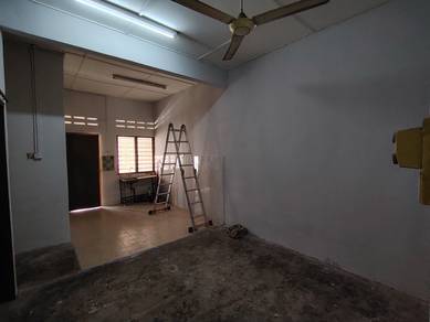 Rumah Teres Setingkat Taman Tuanku Muda Chik