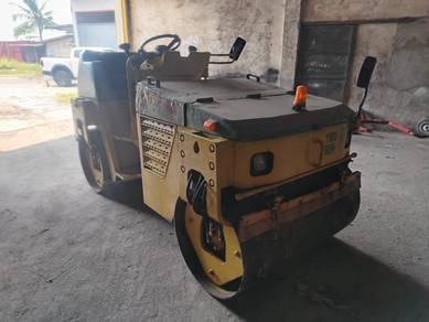 Japan Sakai SW350 vibrating Roller