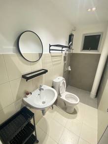 [ Medium Room @ Kiara Kasih ] No Parition Room Mont Kiara Near Publika
