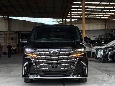 Toyota Alphard Z Spec| Unreg | 8 Yrs Warranty
