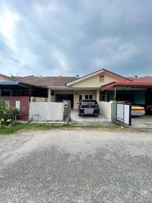 Teres Setingkat Balok Perdana, Kuantan