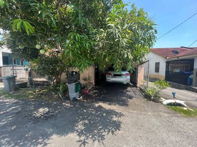 For Sale Renovated Endlot @ Single Storey Taman Politeknik PD