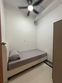 R&F Princess Cove / Single room / JB town / Walking to CIQ / Seaview