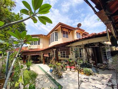 Renovated & Extended 2 Storey End Corner Lot Taman Bukit Indah Ampang
