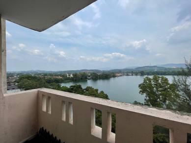 Laguna Biru