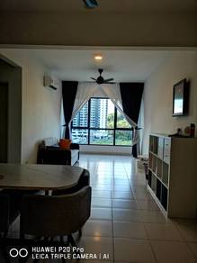 One Foresta Condo Fully Renovated Fully Furnished 900sf 2-C/Carparks