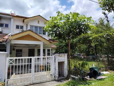 Freehold Corner Lot 2 Sty House, Taman Putra Prima, Puchong. Non Bumi