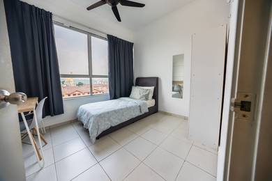 (MALE) Medium Room @ The Zizz Residence