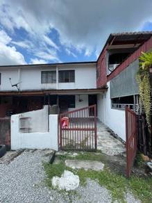 Teres 2 Tingkat Taman Emas Kuning
