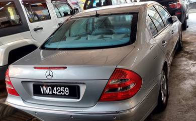 Mercedes Benz E240 (A)