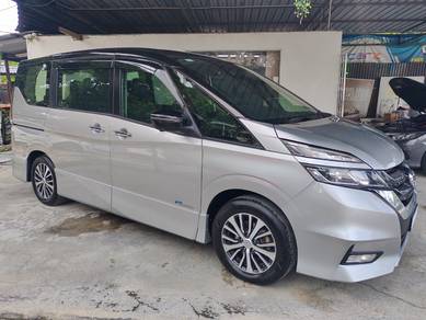 Nissan SERENA 2.0 S-HYBRID HIGHWAY STAR