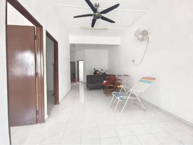 Taman Universiti Skudai 20x65 Well Maintained Unit
