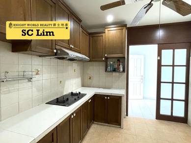 Pool View  Well Maintained Tanjung Park 1100SF Middle Floor