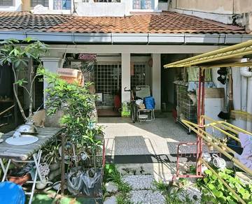 FACING OPEN RENOVATED 2 Storey Terrace House  Seksyen 7 Kota Damansara