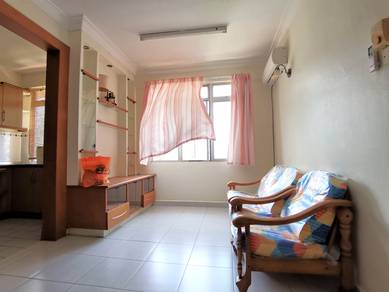 Very well maintained unit at good price!
