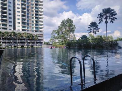 Renovated Spacious X2 Residency @ Tmn Puchong Prima near shops &  Lrt