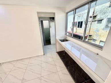 Flat Taman Ungku Tun Aminah-2