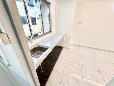 Flat Taman Ungku Tun Aminah-3