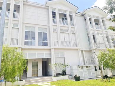 Beautiful Fully Furnished Duplex Town House, Serene Mont Kiara, KL