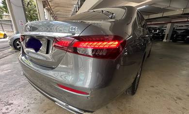 Mercedes Benz E200  (A)