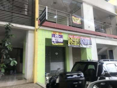 【Ground floor shop】Putrawalk, Seri Kembangan, Taman Equine