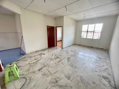 Apartment Las Palmas, Block Nipah, 5th Floor, Walk Up, Brand New