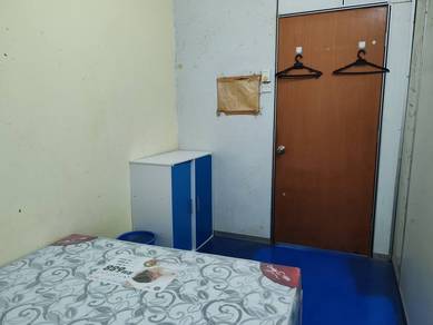 FULLY FURNISHED room at Taman Klang Utama, Klang
