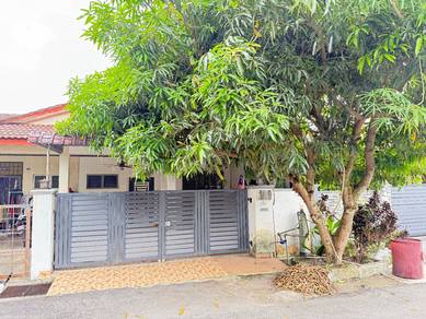 Fully Extended Single Storey Terrace Fasa 4 Tasik Kesuma Semenyih