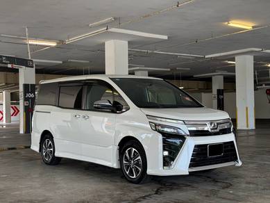 Toyota VOXY 2.0 ZS KIRAMEKI 2 (A)