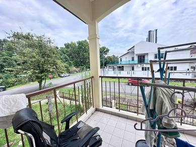 Corner Double Storey House At Puchong Utama 1 Gated & Guarded For Sell