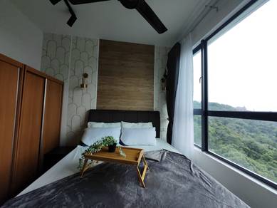Master Bedroom attached Bathroom, Condo Residensi The Trees,